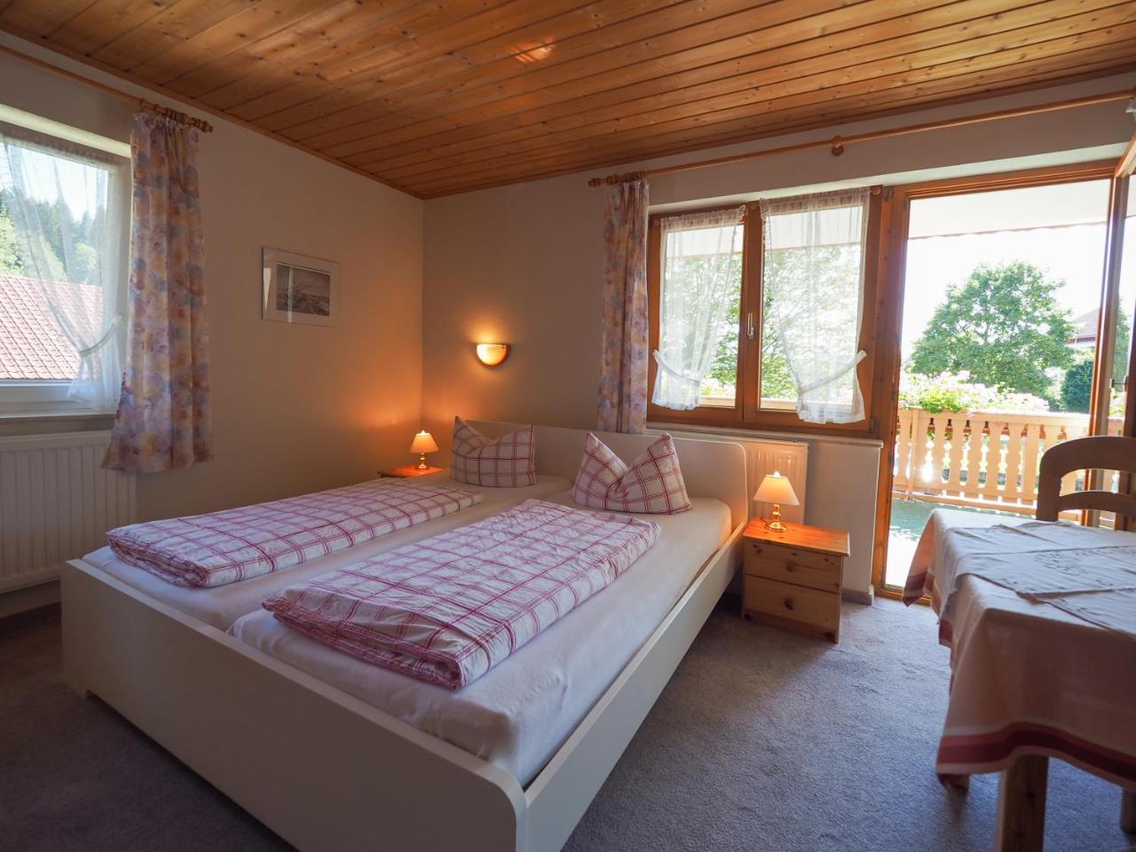Landgasthof Zum Schwarzen Grat Isny im Allgau Ngoại thất bức ảnh